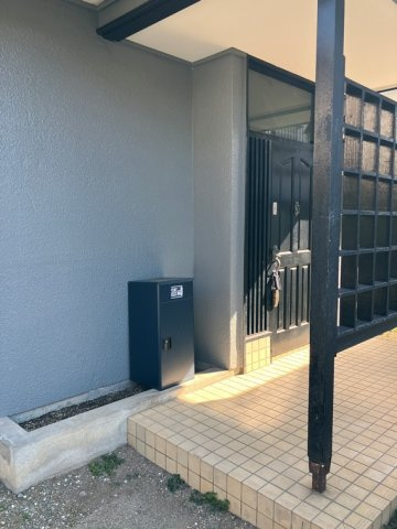 王子台戸建のエントランス