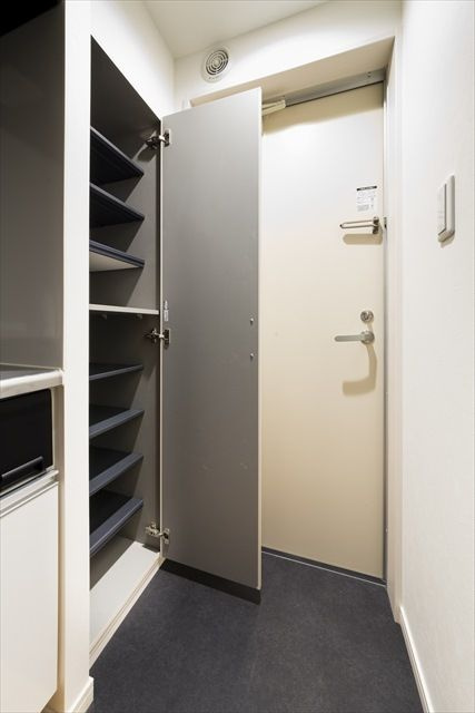 プロローグの玄関