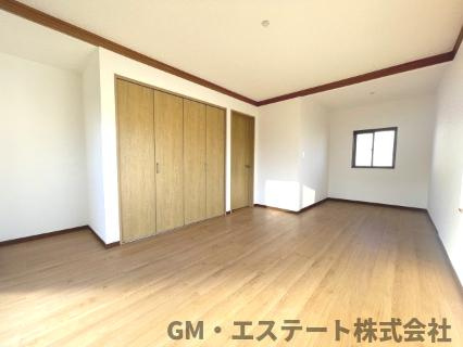 宮崎市恒久5丁目　中古住宅の洋室