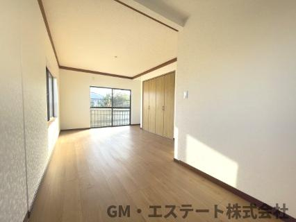 宮崎市恒久5丁目　中古住宅の洋室