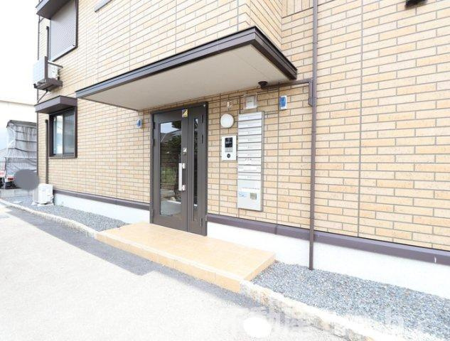 グレイスルポ　B棟のエントランス