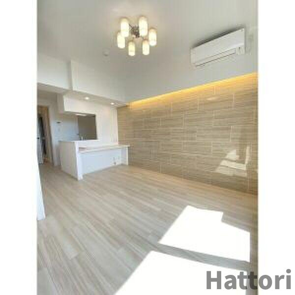 プレジオ緑地公園の居間・リビング