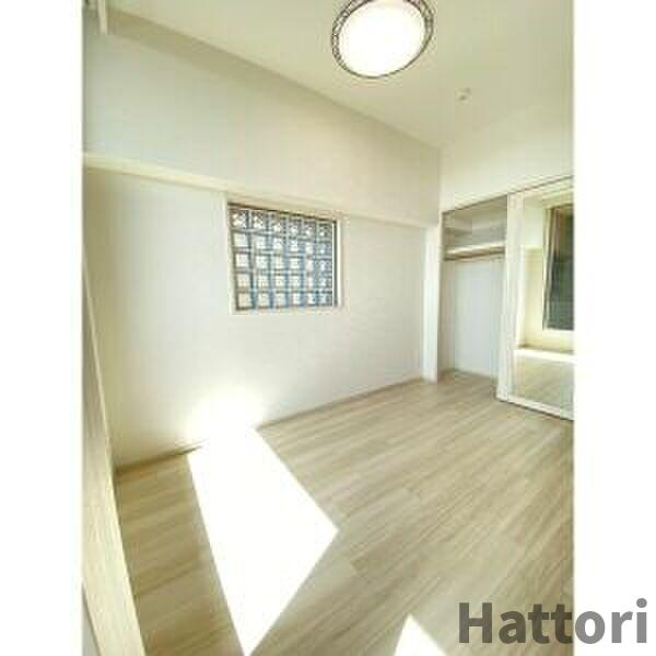 プレジオ緑地公園の居間・リビング