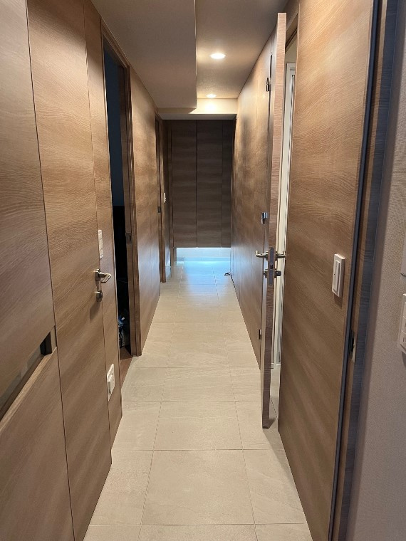 アールブラン武蔵新城の玄関