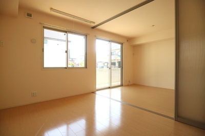 【居間・リビング】 | キャンフルローレル