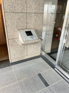 【その他共用部分】 | オートロック付になっていますので、不審者対策は、しっかりとしています。