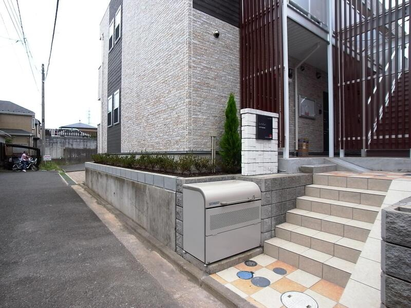 リブリ・brancheのエントランス