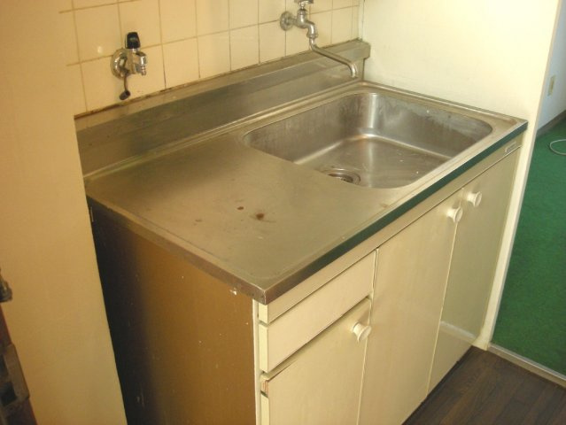 メゾンダイトウのキッチン|別室参照です。