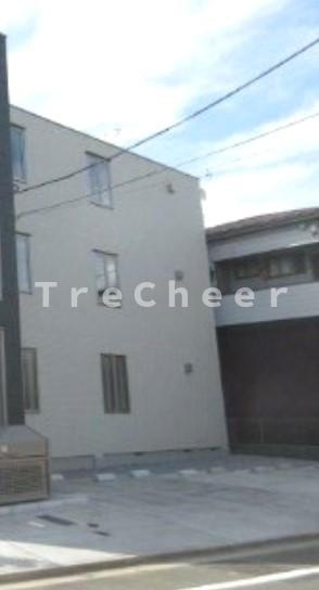 プロシード高島平のエントランス