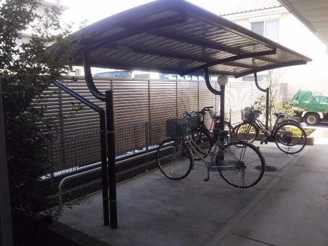 レオネクストフィオーレのその他|駐輪場