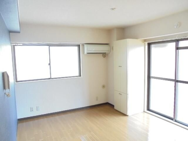 スカイコート池袋４