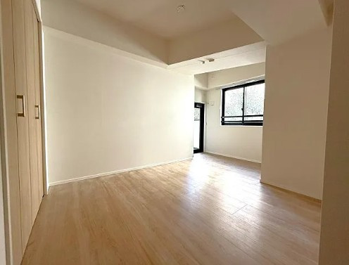 春日テラスの洋室