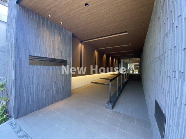 春日テラスのエントランス