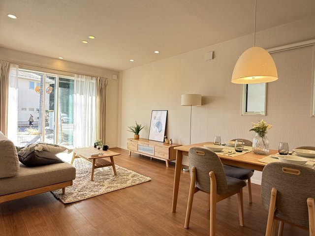 川越市大字安比奈新田　新築一戸建て　2号棟の居間・リビング|使いやすいリビングです