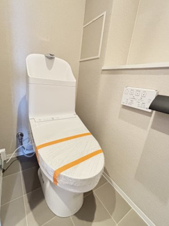 【トイレ】 | ダイアパレス甲子園 | トイレには快適な温水洗浄便座付き