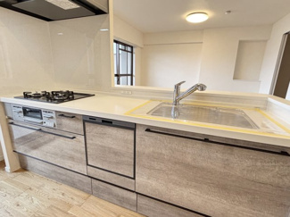 【キッチン】 | ダイアパレス甲子園 | 食洗機は高温洗浄と乾燥で殺菌効果が望め衛生的