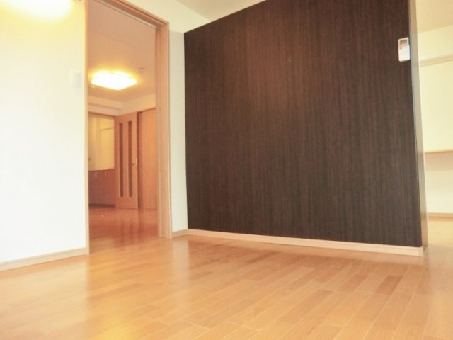 ライオンズマンション浦和第二の内装|★使いやすいフラットフロアータイプの居室です★