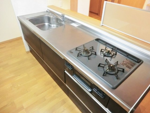 ライオンズマンション浦和第二のキッチン|★３口ガス・ビルトインコンロ・都市ガス仕様★