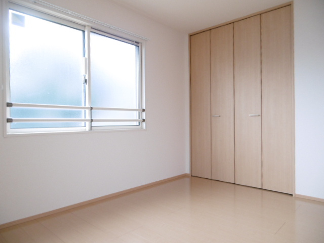 【洋室】 | サンリバー