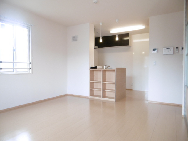 【洋室】 | サンリバー