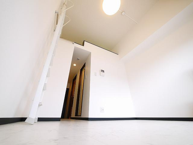 エヌエムドゥーズの居間・リビング|ゆったり過ごせるリビングです