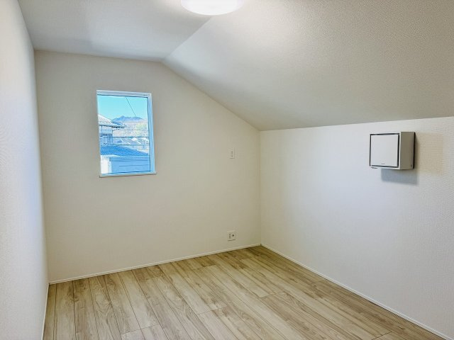 八王子市　大楽寺町　新築一戸建て　１期の子供部屋|～2階6.0帖の洋室です～