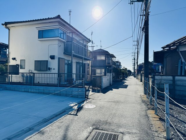 八王子市　大楽寺町　新築一戸建て　１期の前面道路含む現地写真|～南4ｍ道路に面しています～
