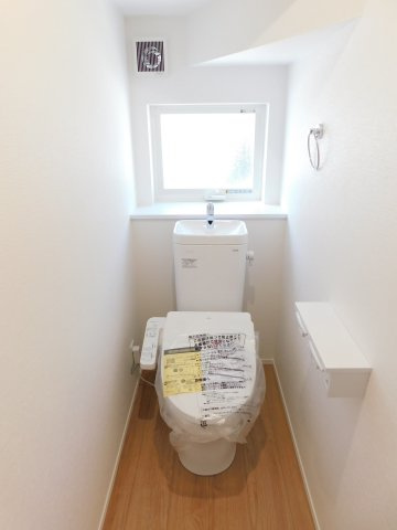 あま市木田西山の新築一戸建のトイレ|◇トイレ◇　　１階・２階ウォシュレット　節水タイプ　