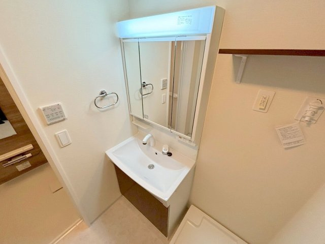 suite terrace relierの独立洗面台