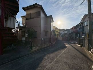 【前面道路含む現地写真】