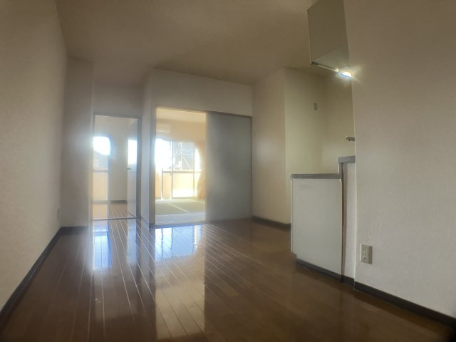 ラフォーレ中浦和Ⅱの居間・リビング