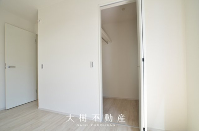 【洋室】 | 海老名市河原口2丁目  新築戸建て　全１棟【仲介手数料無料】 | 2階　洋室1（7.2帖）ＷＩＣ
