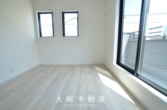 【洋室】 | 海老名市河原口2丁目  新築戸建て　全１棟【仲介手数料無料】 | 2階　洋室2（5.2帖）