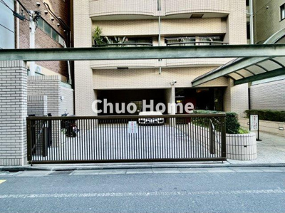 【駐車場】 | アルファコート西葛西 | 【敷地内駐車場】最新の空き状況や費用などの詳細は担当スタッフまでお問い合わせください。