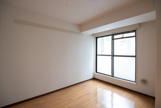 パールマンション白山の洋室|※写真は同タイプの別室になります