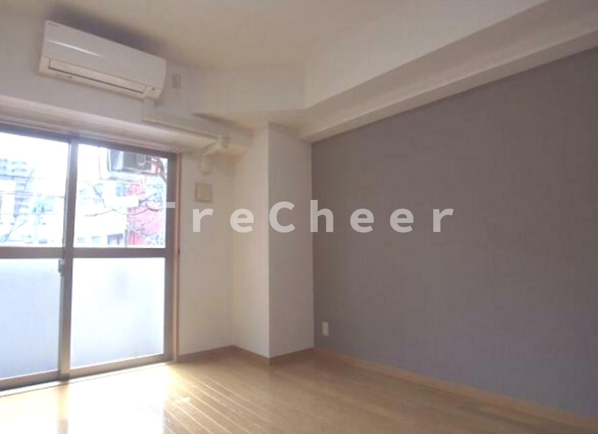 板橋KMコートの居間・リビング