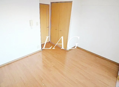 【居間・リビング】 | ヴィクトワール | 洋室のお部屋です。