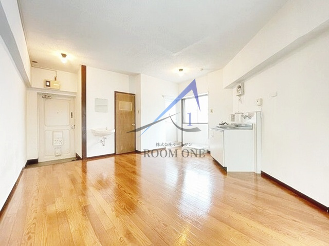 峰マンションの居間・リビング|洋室のお部屋です。