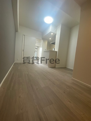 【居間・リビング】 | リアライズ小路駅前　仲介手数料無料