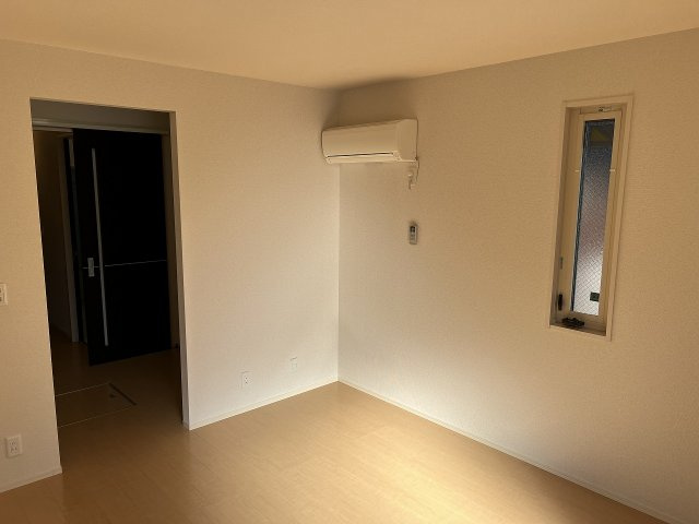 エアコン付きで快適に過ごせます♪