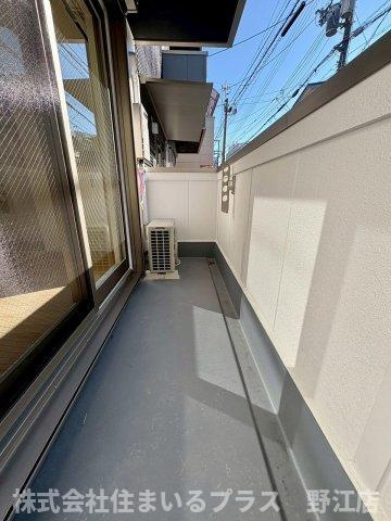 京橋オリエンタルキューブのバルコニー