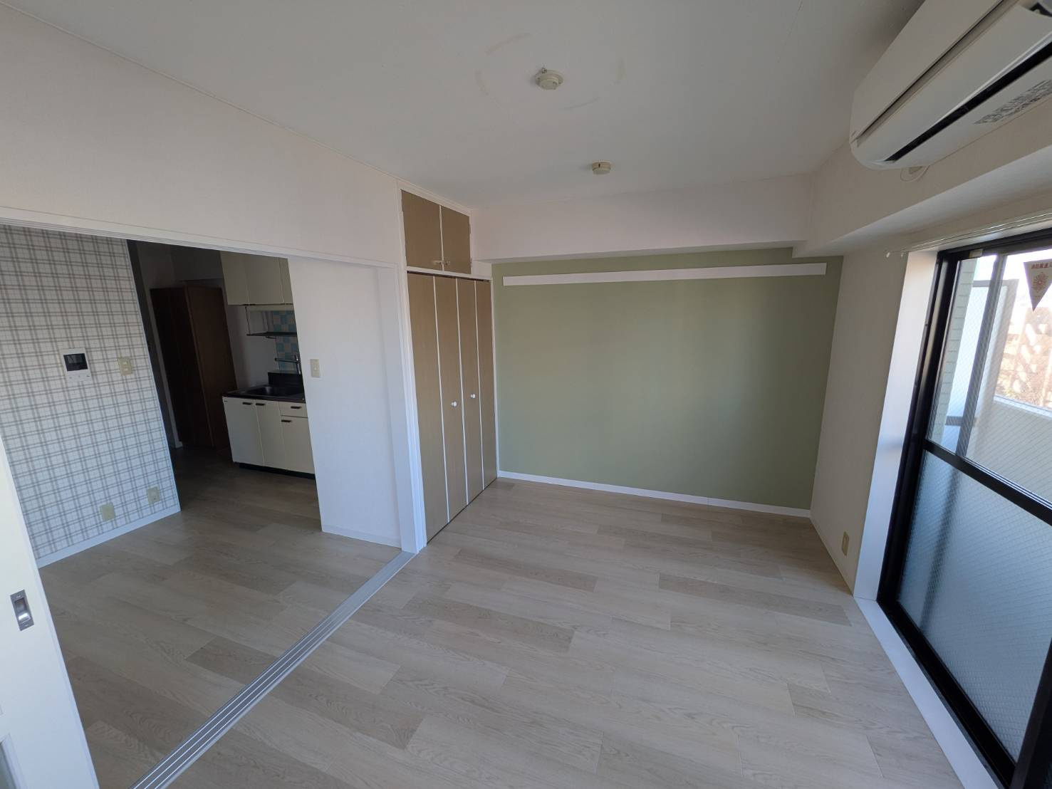 ADRIANOの居間・リビング