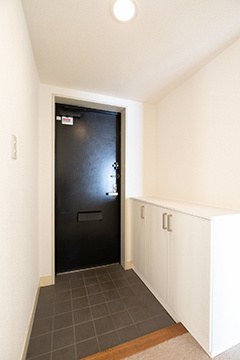 【玄関】 | パティオ本牧