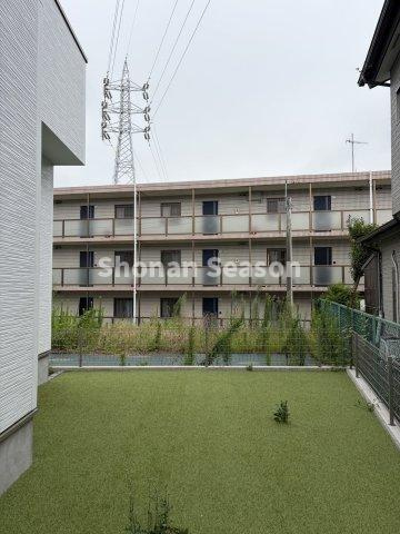 【現地画像あり】伊勢原市岡崎2期　新築戸建　全1棟の庭|戸建ならではの楽しみのひとつ、お庭のある暮らし♪