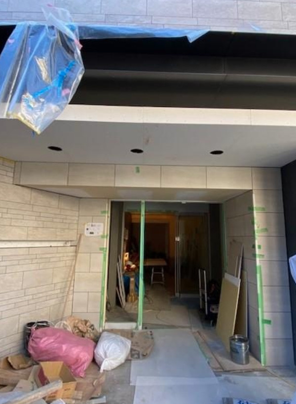 リヴシティ初台のエントランス