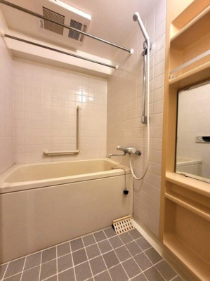 【浴室】 | ライオンズプラザ東向島 | きれいなお風呂です