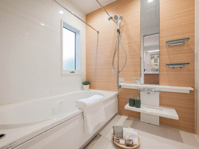 練馬区春日町6丁目　2018年築　生活快適エリア　大型中古戸建の浴室