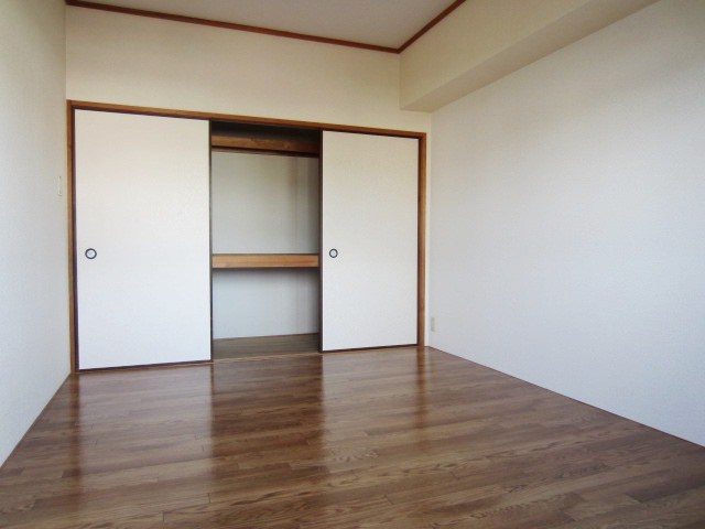 【寝室】