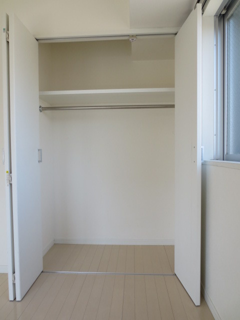 アルティザ仙台花京院の収納