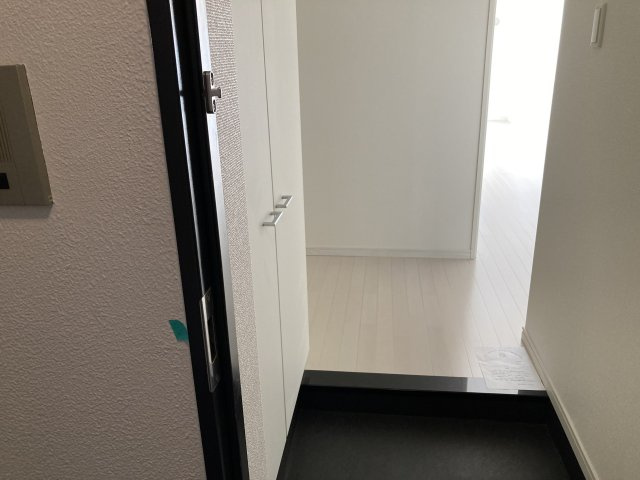 アルティザ仙台花京院の玄関